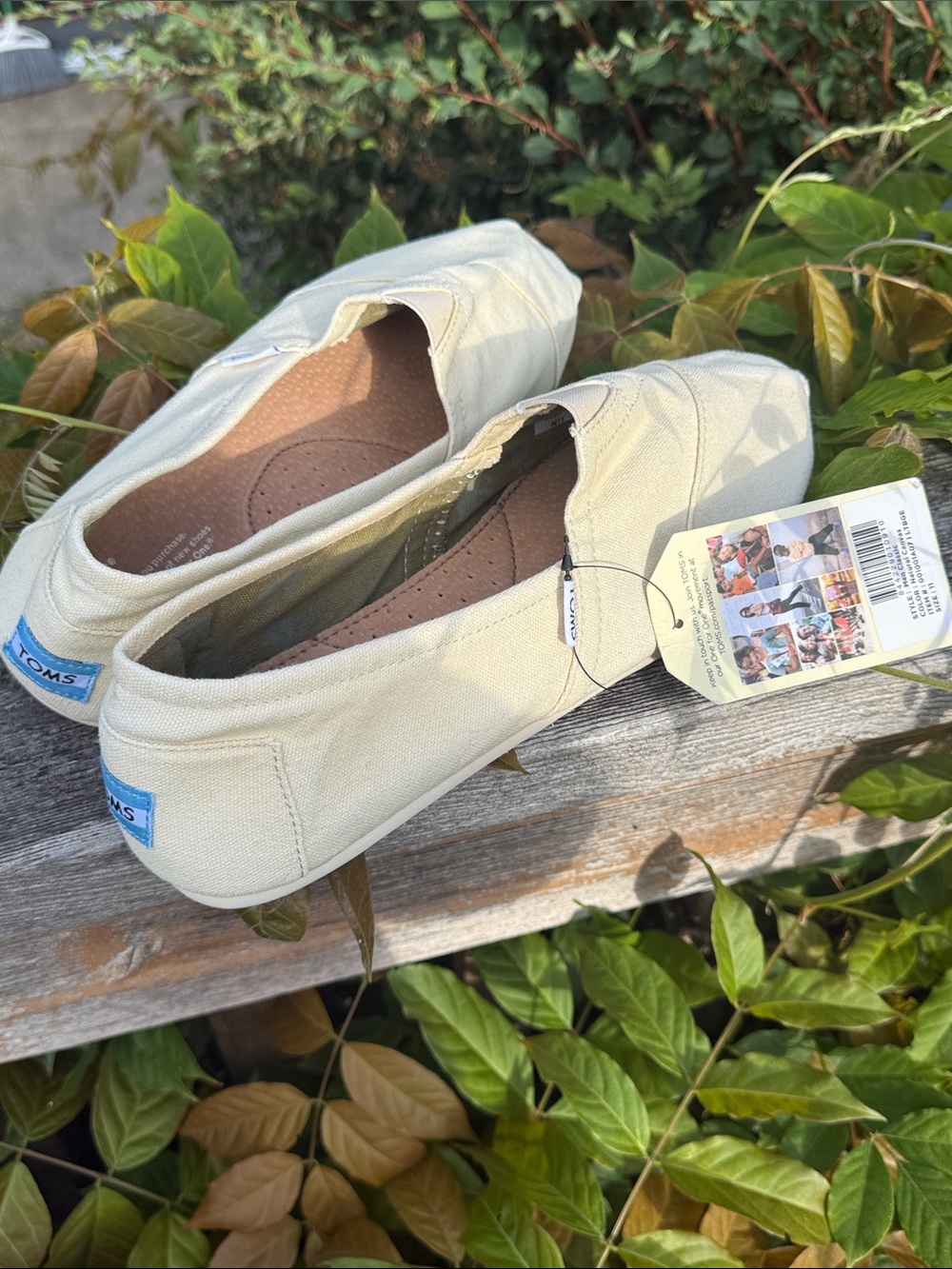 TOMS Natural Animals Classic Canvas Slip On shoes